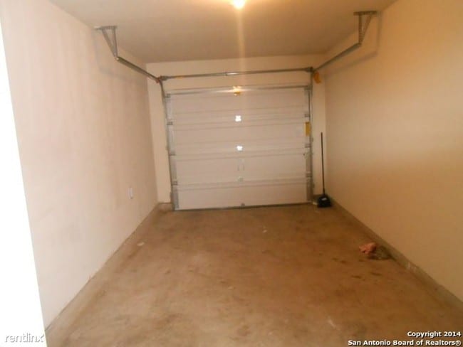 Building Photo - 3 br, 2.5 bath House - 11347 Buck Cyn