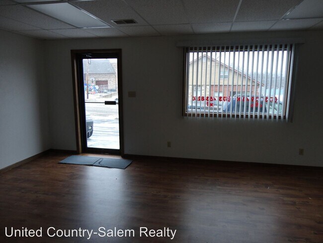 Building Photo - 201-203 N Main St