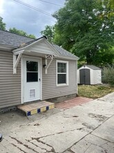Building Photo - 1347 S 900 E