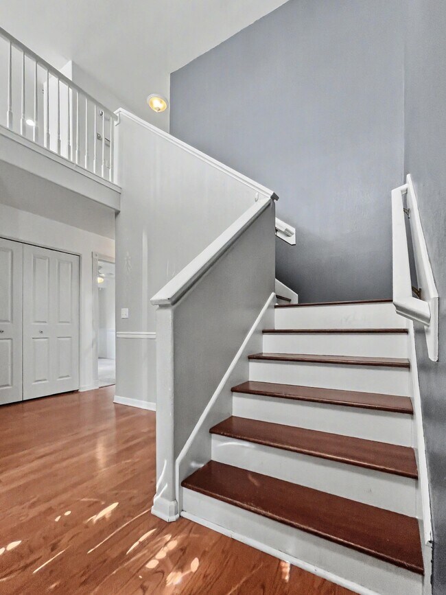Building Photo - 4021 Red Talon Dr