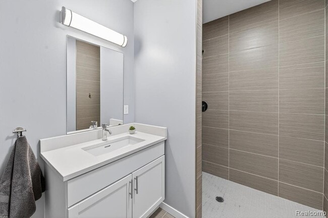 Building Photo - 293 N 2nd St