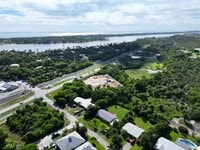 Building Photo - 9504 Saturn Ave