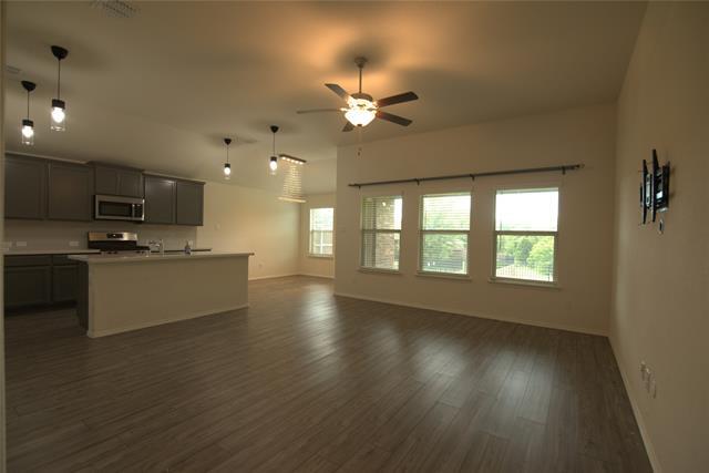 Building Photo - 1740 Alamandine Ave