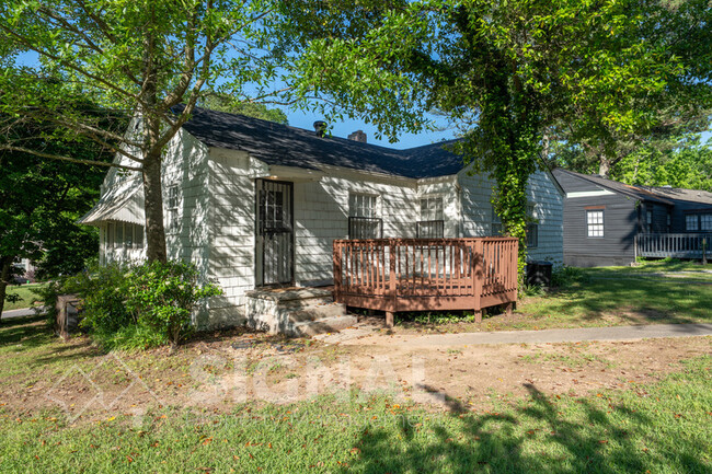 Building Photo - 768 79th Pl S