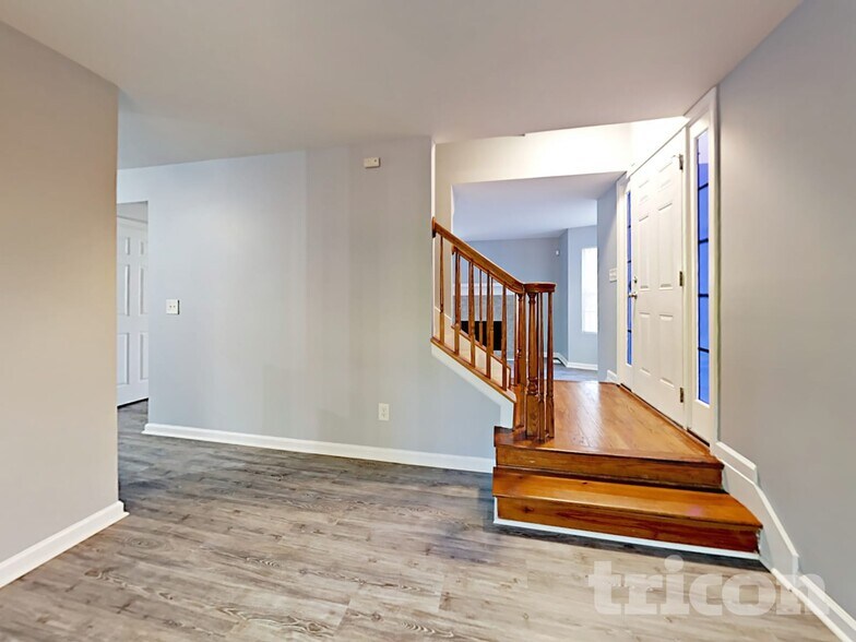 Building Photo - 3912 Laurel Bend Dr