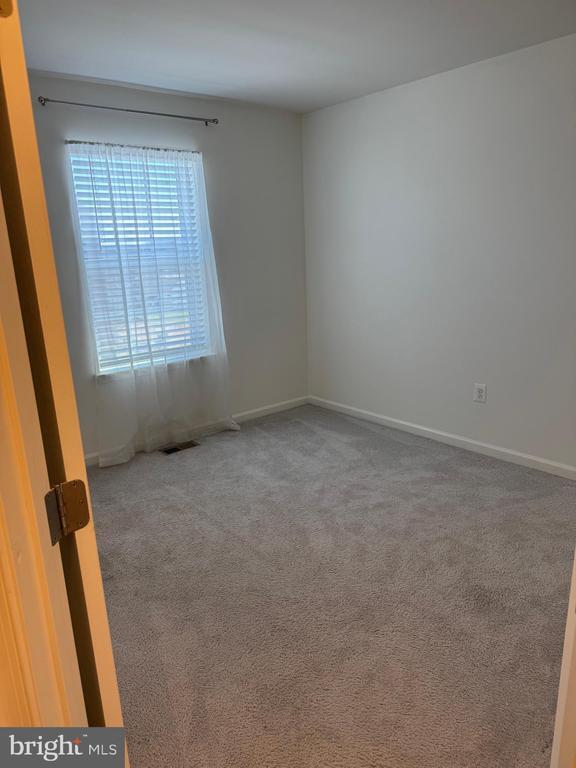 Building Photo - 9610 Eaves Dr