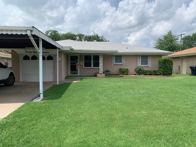 Primary Photo - Home Sweet Home
