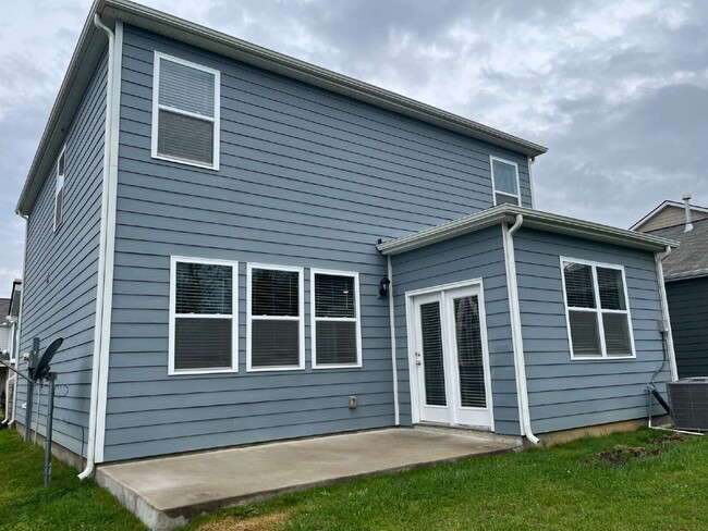 Building Photo - 1083 Pepper Stone Dr