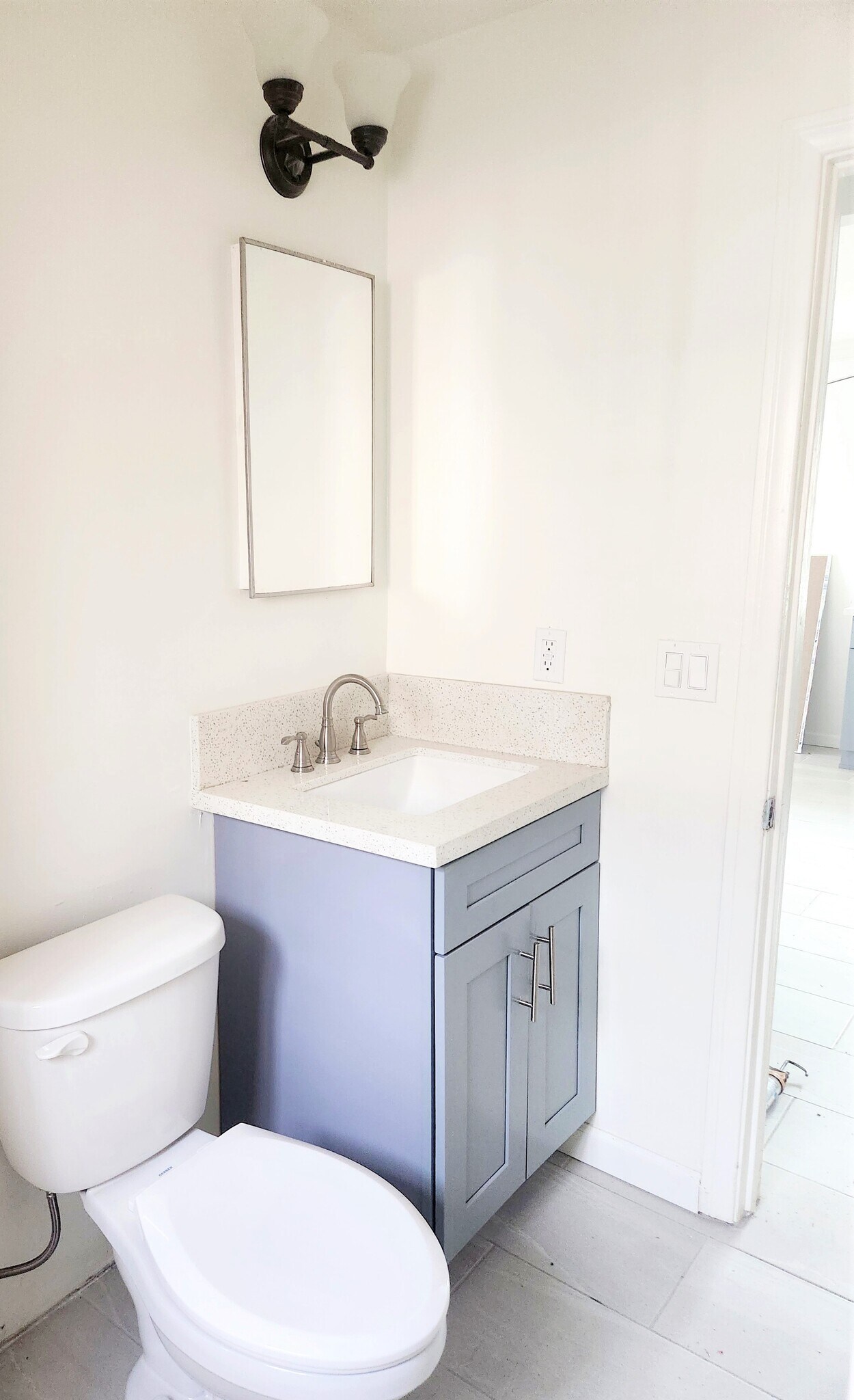 Building Photo - 1241 E 80th St