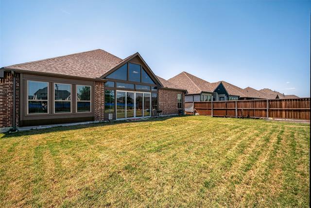Building Photo - 2410 Topaz Dr