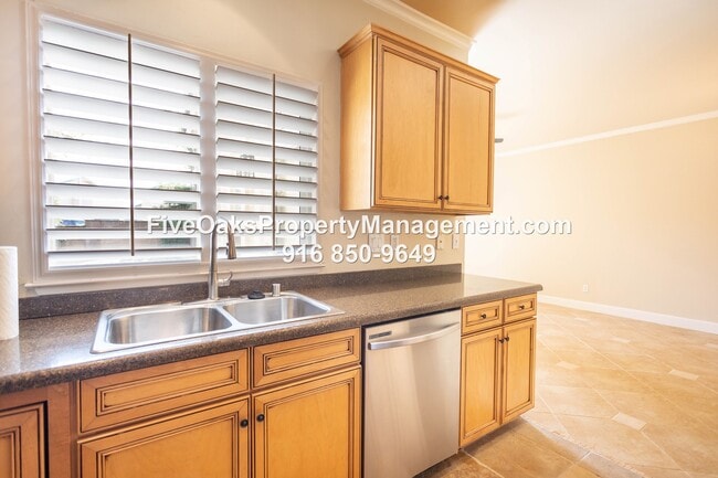 Building Photo - 758 Shasta Oaks Ct