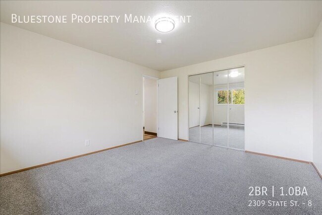 Building Photo - 2309 State St