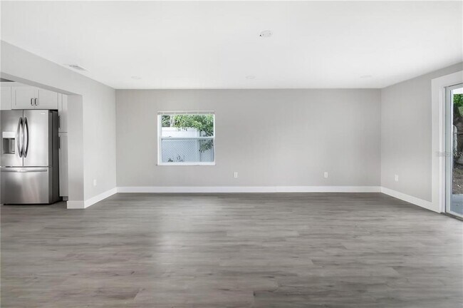 Building Photo - 10341 Kumquat Ln