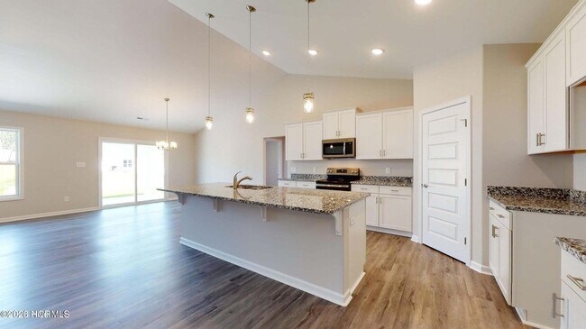 Building Photo - 93 Robertson Ln