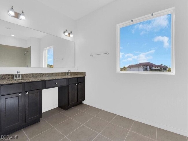 Building Photo - 2032 NW 32nd Ct