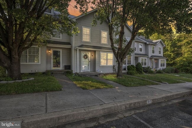 Building Photo - 4330 Gilmer Ct