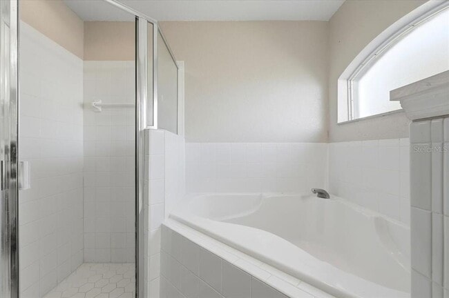 Building Photo - 985 Highland Crest Cir