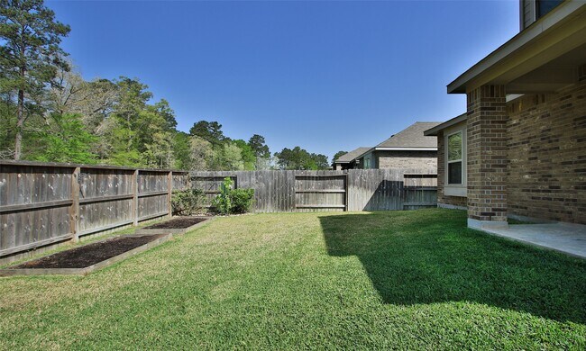 Building Photo - 177 Emory Birch