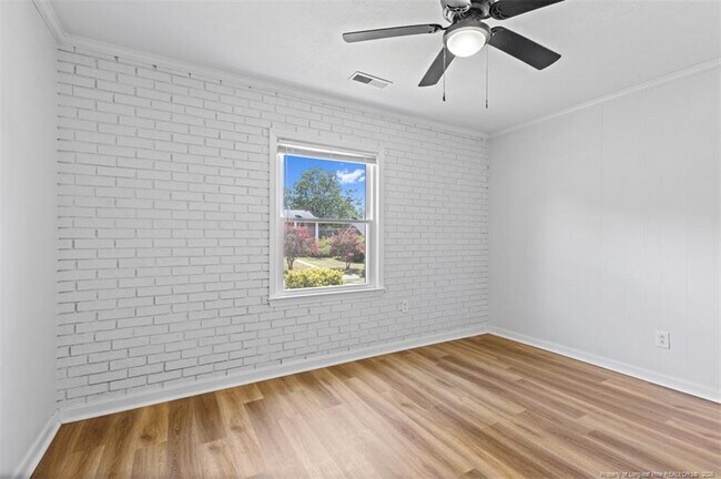 Building Photo - 2710 Fordham Dr