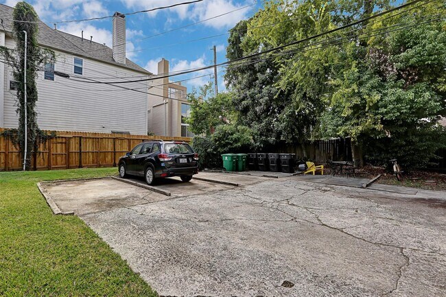 Building Photo - 1517 Bonnie Brae St
