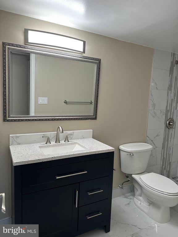 Building Photo - 5903 Mt Eagle Dr