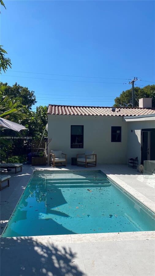 Building Photo - 1277 SW 19th St