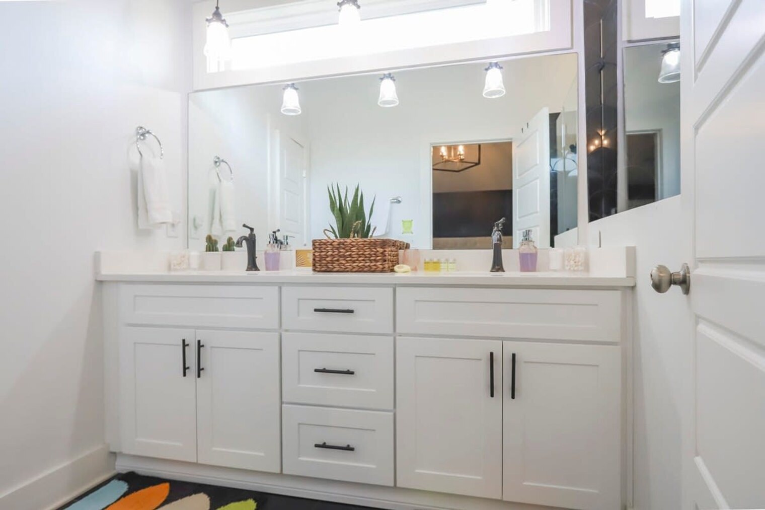 Building Photo - 2208 Elliott Ave