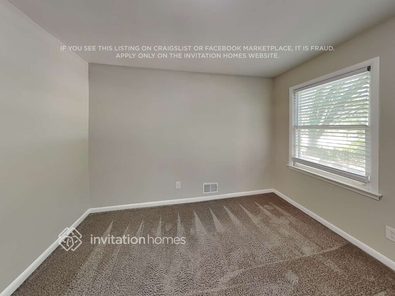 Building Photo - 2819 Collier Dr NW