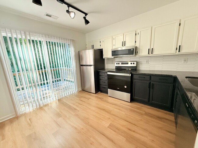 Building Photo - 347 Latham Oaks Ave