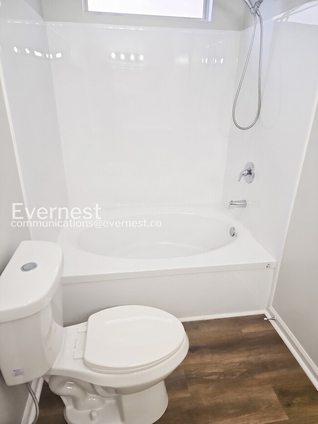 Building Photo - 3-Bed/2-Bath/ Pet Friendly/Available Soon!