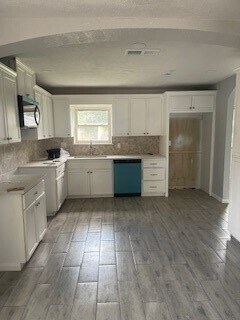 Building Photo - 17078 Gleneagle Dr S