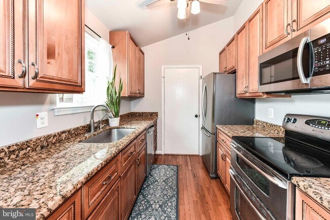 Building Photo - 1413 Valebrook Ln