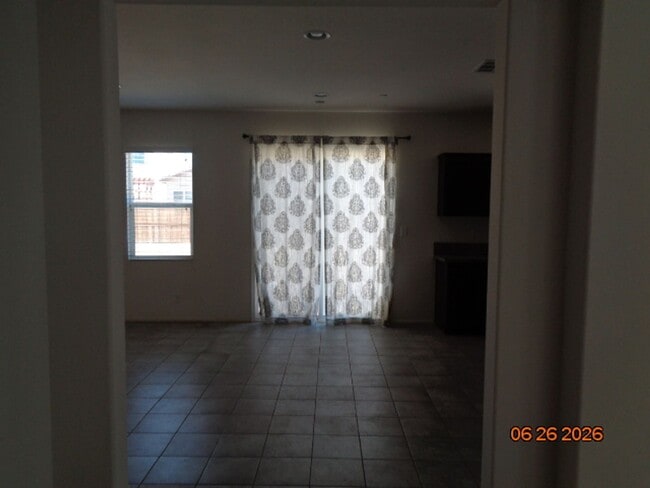 Building Photo - Beautiful 2 Story Home in the Rosamond Frontier Homes Development