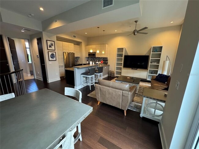 Building Photo - 239 Cosmopolitan Ct