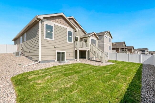 Building Photo - 4 Bed / 3 Bath Home in Greeley – Spacious and Inviting!