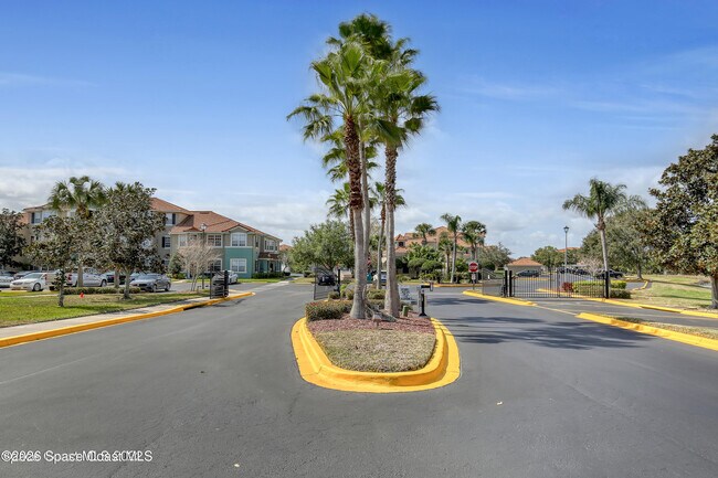 Building Photo - 1747 Sophias Dr