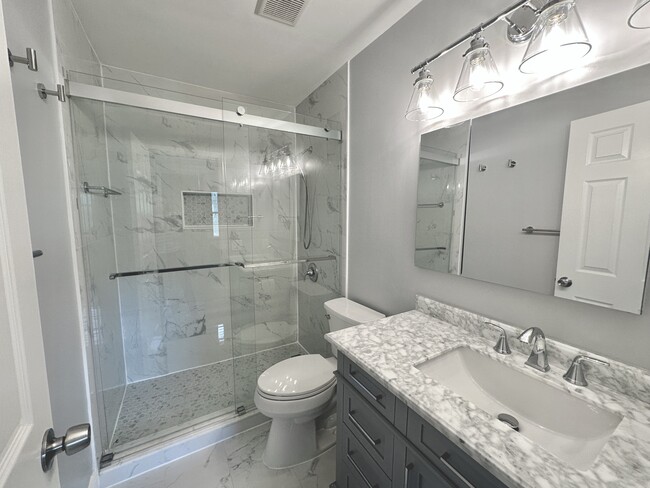 Building Photo - 5821 Inman Park Cir