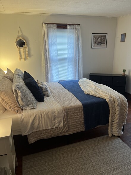 Building Photo - 52 West St