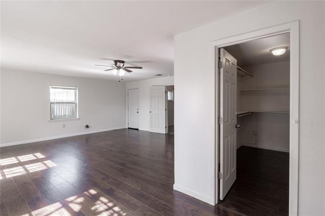 Building Photo - 611 Crestview Dr