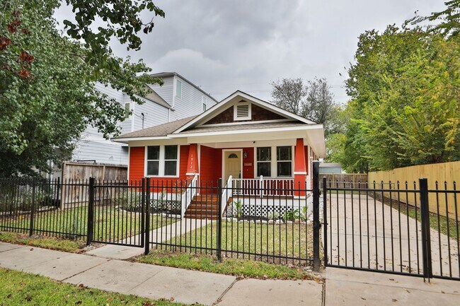 Building Photo - 1912 Shearn St