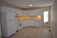 Building Photo - winchester duplex #2