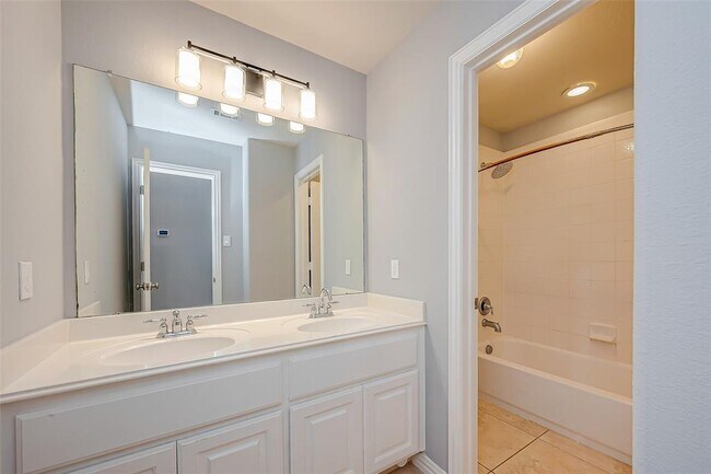 Building Photo - 18306 S Austin Shore Dr