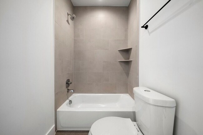 Building Photo - 1512 Barbee St