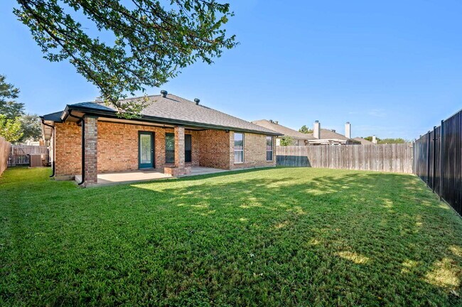 Building Photo - Renovated 4BR, Open Concept, Greenbelt Lot, Keller ISD