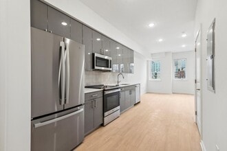 Building Photo - 245 N 12th St
