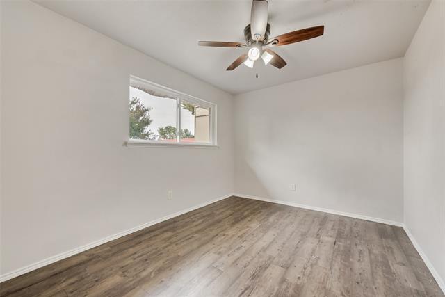 Building Photo - 1804 Ridgeview Plaza