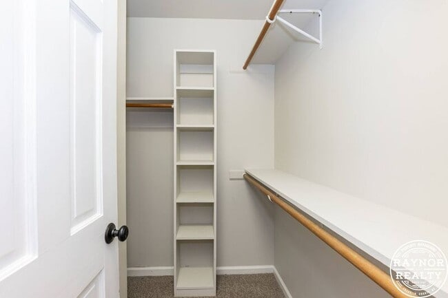 Building Photo - 810 Tacy Pl