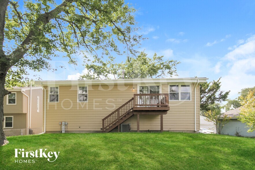 Building Photo - 1838 Ashwood Ln