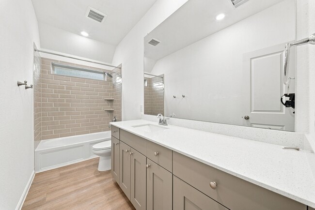 Building Photo - 4926 Chester Lk Ln
