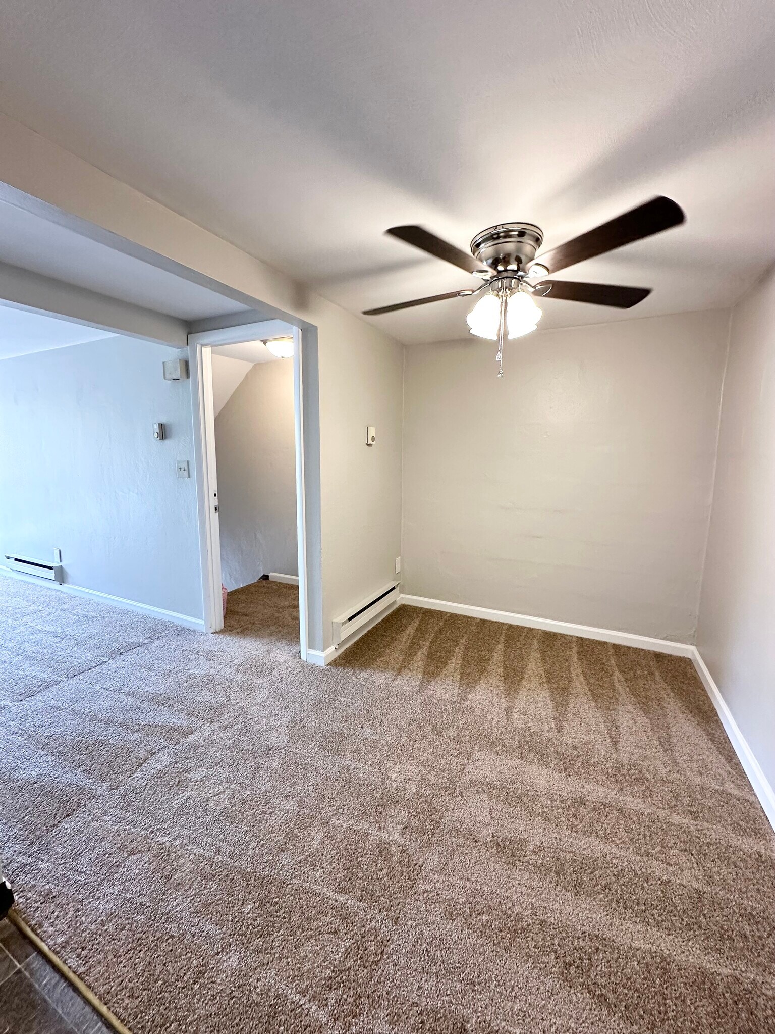 Dining Room - PARK MANOR